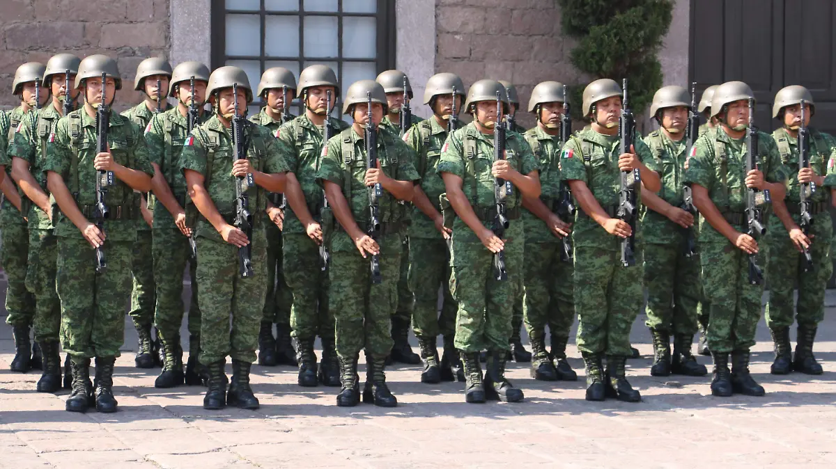 3 militares militar ejercito ejército zona militar soldado soldados Ejército